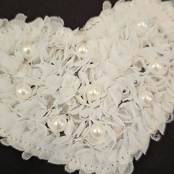 Pearl Heart Sweater Size 5 - Picture 2 of 9